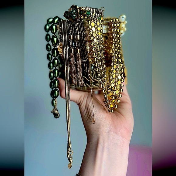 4 LB CURATED Jewelry Bundle lot\ gold silver pearls rhinestones gemstones - Picture 1 of 8